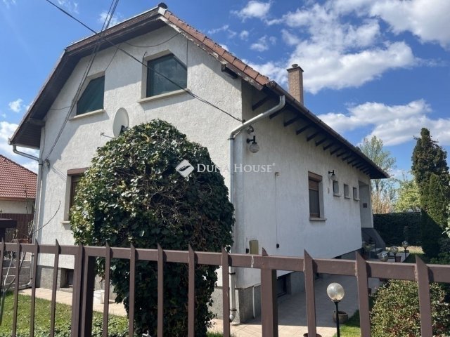 Eladó ikerház, Budapesten, XVIII. kerületben 97 M Ft, 4 szobás