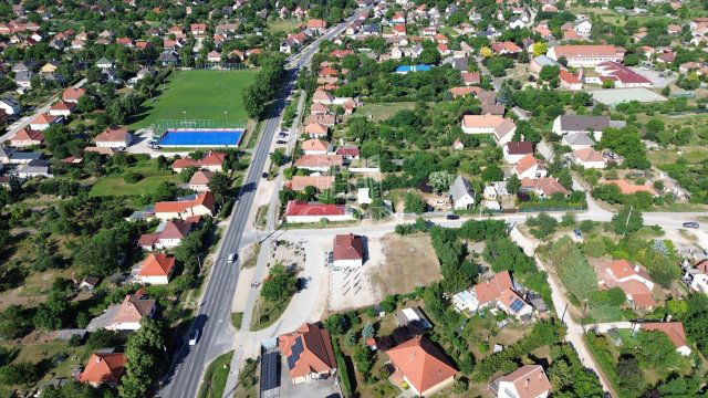 Kiadó üzlethelyiség, Pákozdon 350 E Ft / hó