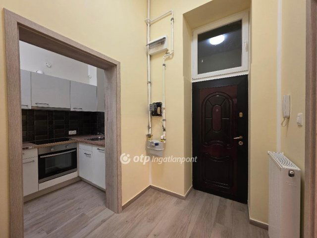 Eladó téglalakás, Budapesten, VIII. kerületben 79.2 M Ft