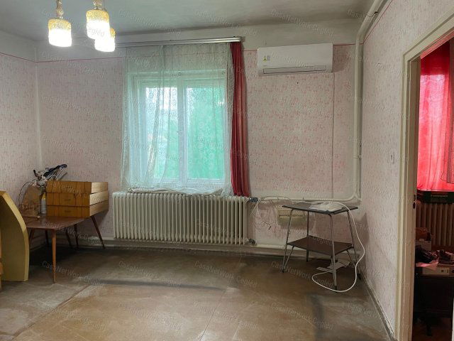 Eladó családi ház, Szolnokon 17.3 M Ft, 2 szobás