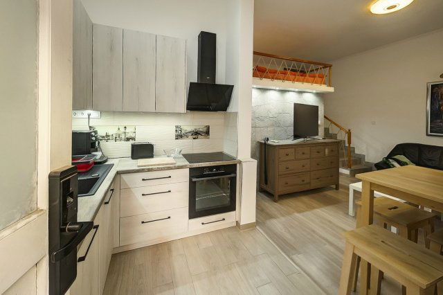 Eladó téglalakás, Budapesten, VII. kerületben 60.9 M Ft