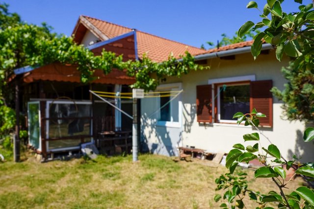 Eladó családi ház, Dunavarsányban 112 M Ft, 4 szobás
