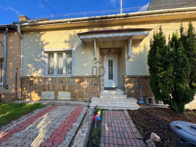 Eladó családi ház, Budapesten, XIV. kerületben 185 M Ft