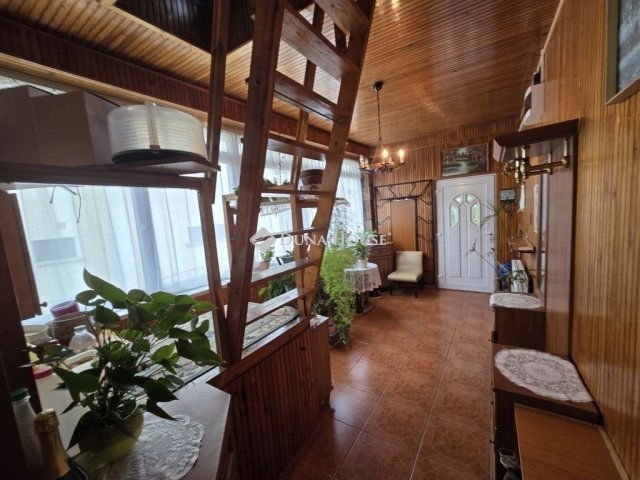 Eladó családi ház, Pécelen 89.9 M Ft, 3 szobás