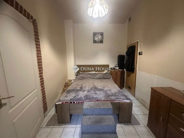 Eladó téglalakás, Budapesten, XXI. kerületben 39.9 M Ft