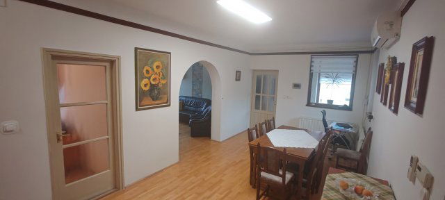 Eladó családi ház, Mohácson 82.9 M Ft, 5 szobás