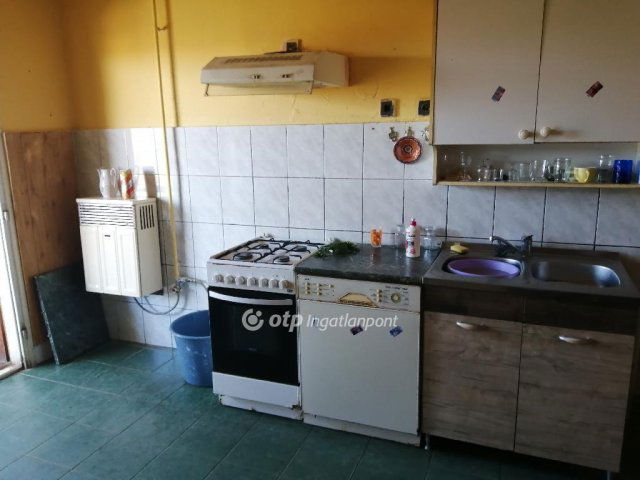 Eladó családi ház, Halmajugrán 17.5 M Ft, 3 szobás