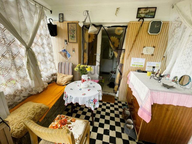 Eladó családi ház, Csörnyeföldön 7.9 M Ft, 2 szobás