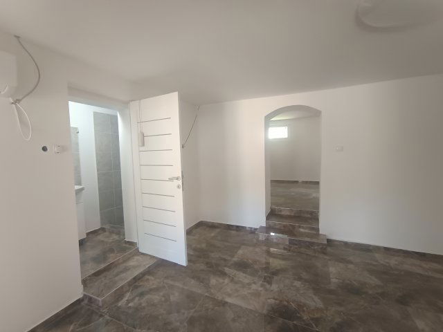 Eladó családi ház, Keszün, Petőfi utcában 26.5 M Ft, 3 szobás
