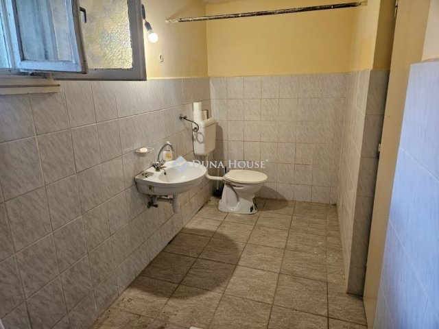 Eladó családi ház, Kislángon 25.5 M Ft, 2 szobás