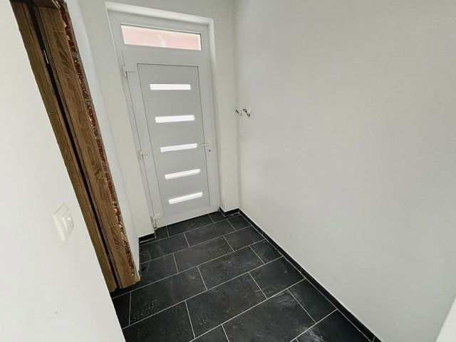 Eladó ikerház, Fóton 94.9 M Ft, 4+1 szobás