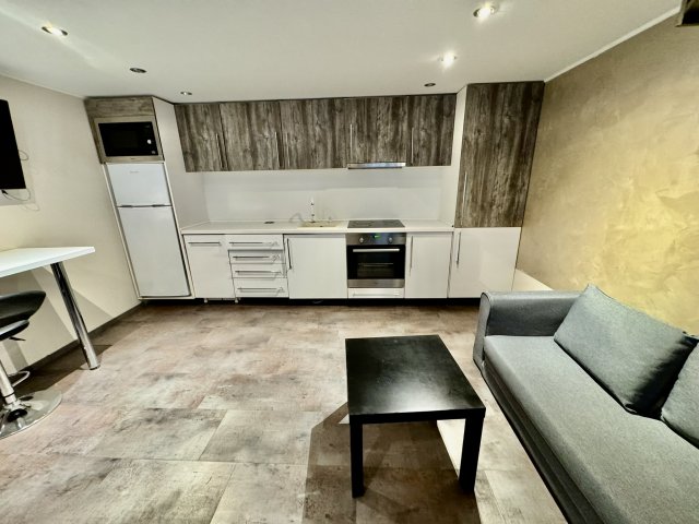 Kiadó téglalakás, albérlet, VI. kerületben, Paulay Ede utcában