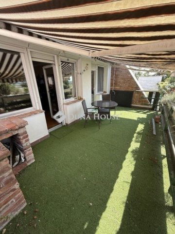 Eladó téglalakás, Szentendrén 78 M Ft, 2 szobás