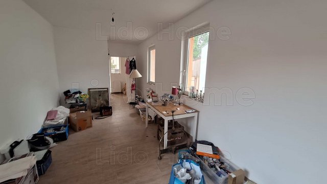 Eladó családi ház, Siófokon 160 M Ft, 14 szobás