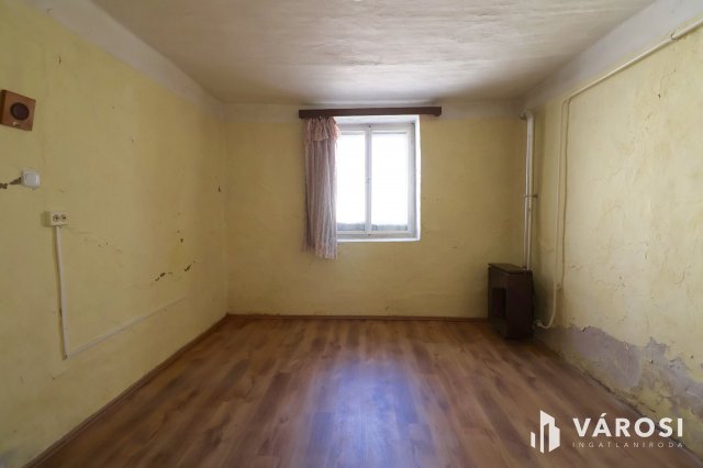 Eladó családi ház, Hódmezővásárhelyen 21 M Ft, 3 szobás