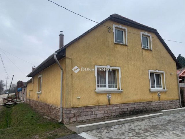 Eladó családi ház, Tardoson, Temető utcában 78 M Ft, 2 szobás