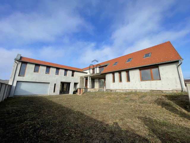 Eladó családi ház, Olaszon 129 M Ft, 4 szobás