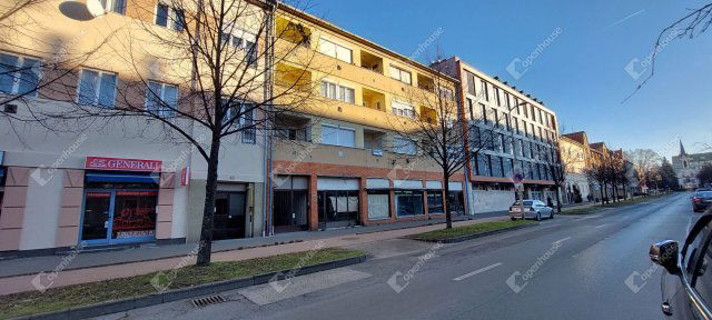 Eladó téglalakás, Zalaegerszegen 32.9 M Ft, 2 szobás