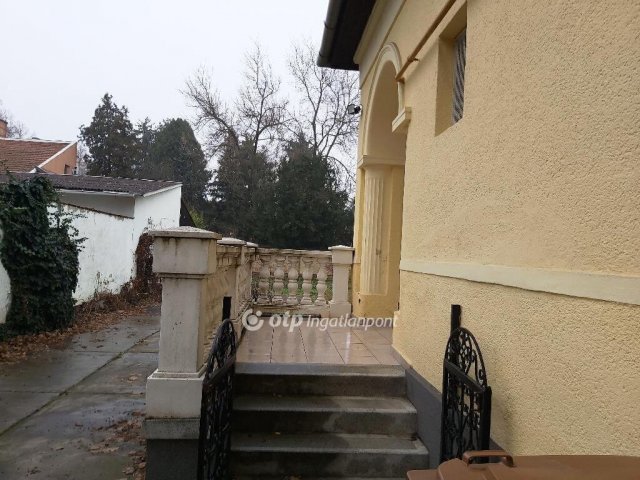 Eladó családi ház, Békéscsabán 89.9 M Ft, 4 szobás