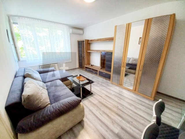 Kiadó téglalakás, albérlet, Szegeden 150 E Ft / hó, 2 szobás