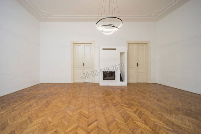 Eladó téglalakás, Vácon 99.99 M Ft, 3 szobás