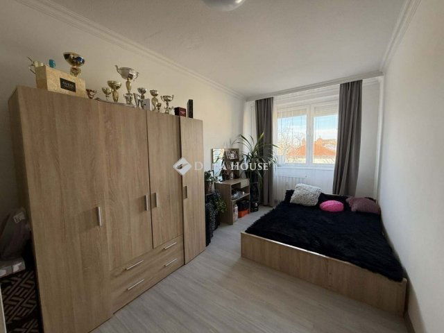 Eladó téglalakás, Kecskeméten 58.5 M Ft, 3 szobás