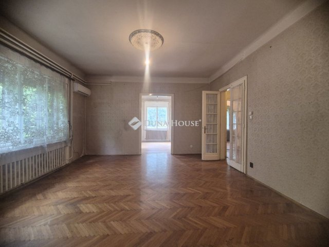Kiadó családi ház, albérlet, Budapesten, III. kerületben