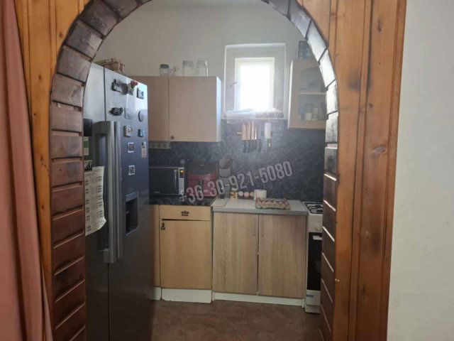 Eladó családi ház, Zsámbokon 51 M Ft, 3 szobás