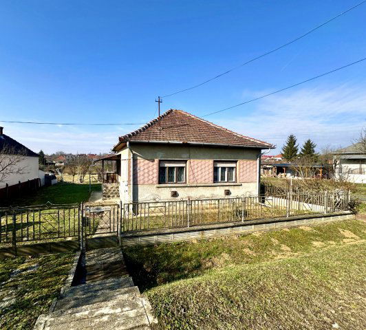 Eladó családi ház, Zalaegerszegen 31.99 M Ft, 2 szobás