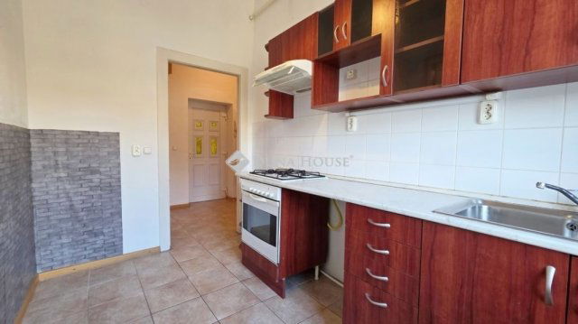 Eladó téglalakás, Szombathelyen 45 M Ft, 2 szobás