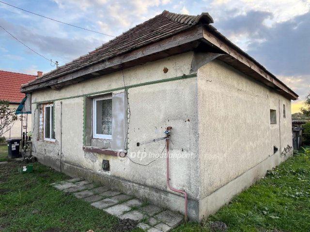 Eladó családi ház, Szabadegyházán 20.5 M Ft, 1+1 szobás