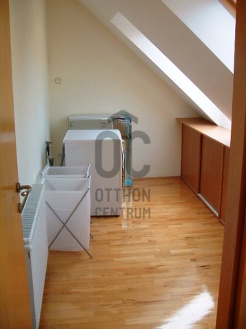 Eladó téglalakás, Budapesten, V. kerületben 159.9 M Ft, 4 szobás