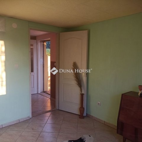 Eladó családi ház, Zalaegerszegen 14.9 M Ft, 1 szobás