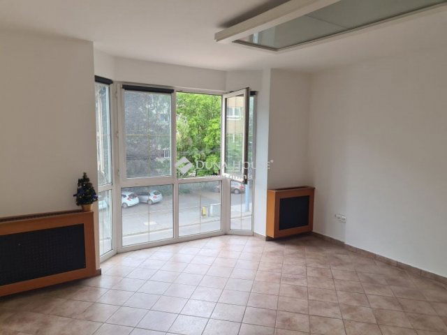 Kiadó iroda, Budapesten, III. kerületben 396 E Ft / hó