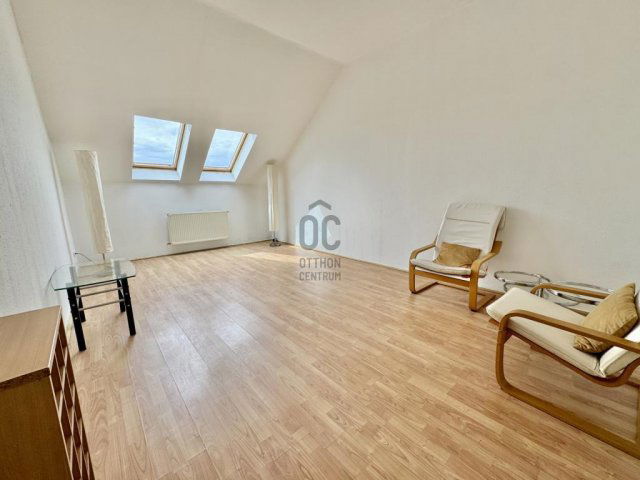 Eladó téglalakás, Vecsésen 74.9 M Ft, 4 szobás