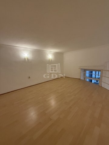 Eladó téglalakás, Budapesten, VI. kerületben 80 M Ft, 1 szobás