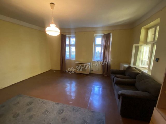 Eladó családi ház, Sárrétudvarin 7.9 M Ft, 2 szobás