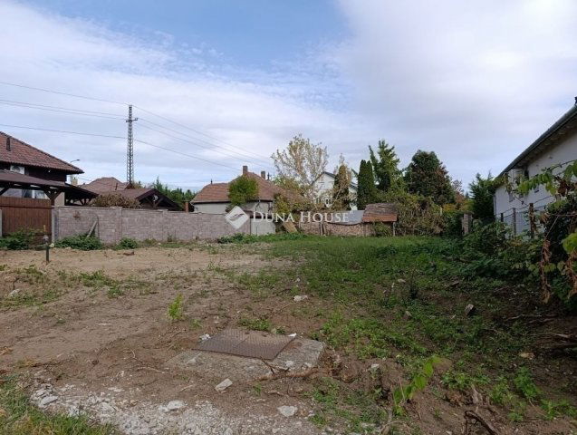 Eladó ikerház, Gödöllőn 129.9 M Ft, 4 szobás