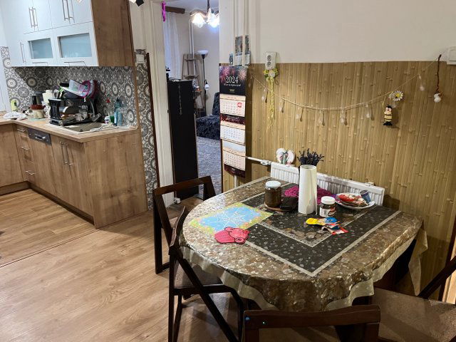 Eladó téglalakás, Hévízen 79 M Ft, 4 szobás