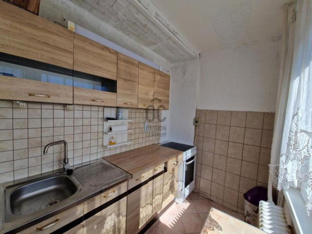 Eladó panellakás, Cegléden 41.5 M Ft, 2 szobás