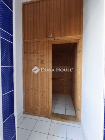Eladó családi ház, Szentendrén 129 M Ft, 5 szobás