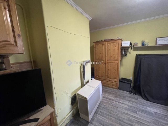 Eladó téglalakás, Budapesten, XI. kerületben 39 M Ft, 1 szobás