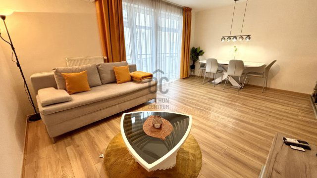 Kiadó téglalakás, albérlet, Budapesten, VI. kerületben