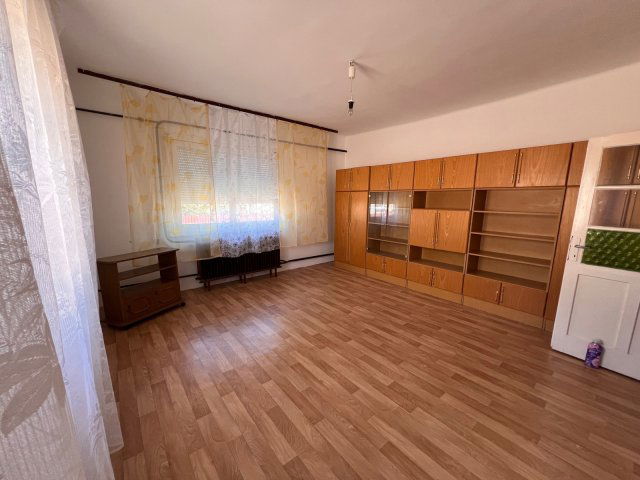 Eladó családi ház, Sényőn 26.9 M Ft, 3 szobás