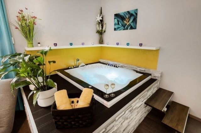 Eladó téglalakás, Budapesten, V. kerületben 113 M Ft, 1 szobás