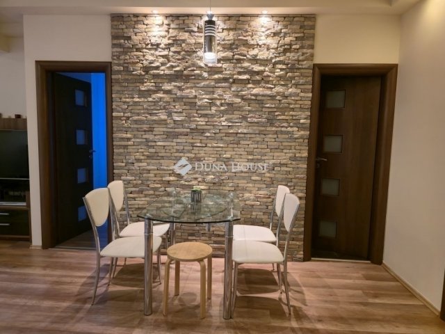 Eladó téglalakás, Budapesten, VII. kerületben 108.5 M Ft