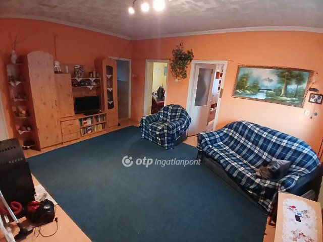 Eladó családi ház, Dögén 22.5 M Ft, 3 szobás
