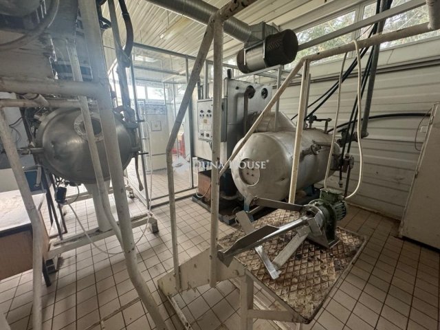 Eladó ipari ingatlan, Törökbálinton 312 M Ft