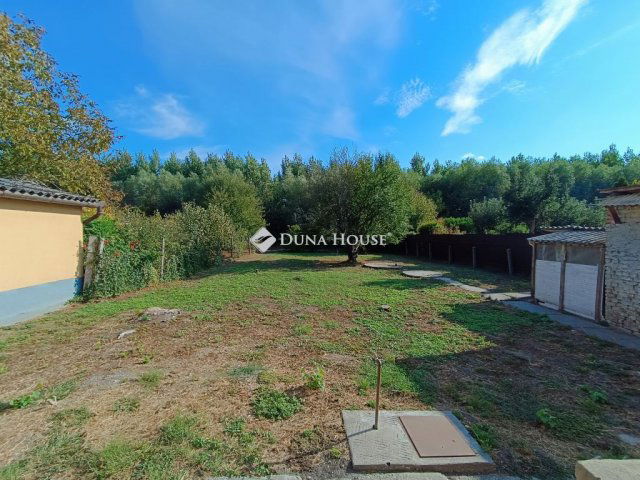 Eladó családi ház, Dombóváron 32.999 M Ft, 2 szobás