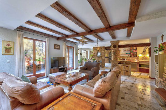 Eladó családi ház, Szigethalmon 560 M Ft, 5 szobás